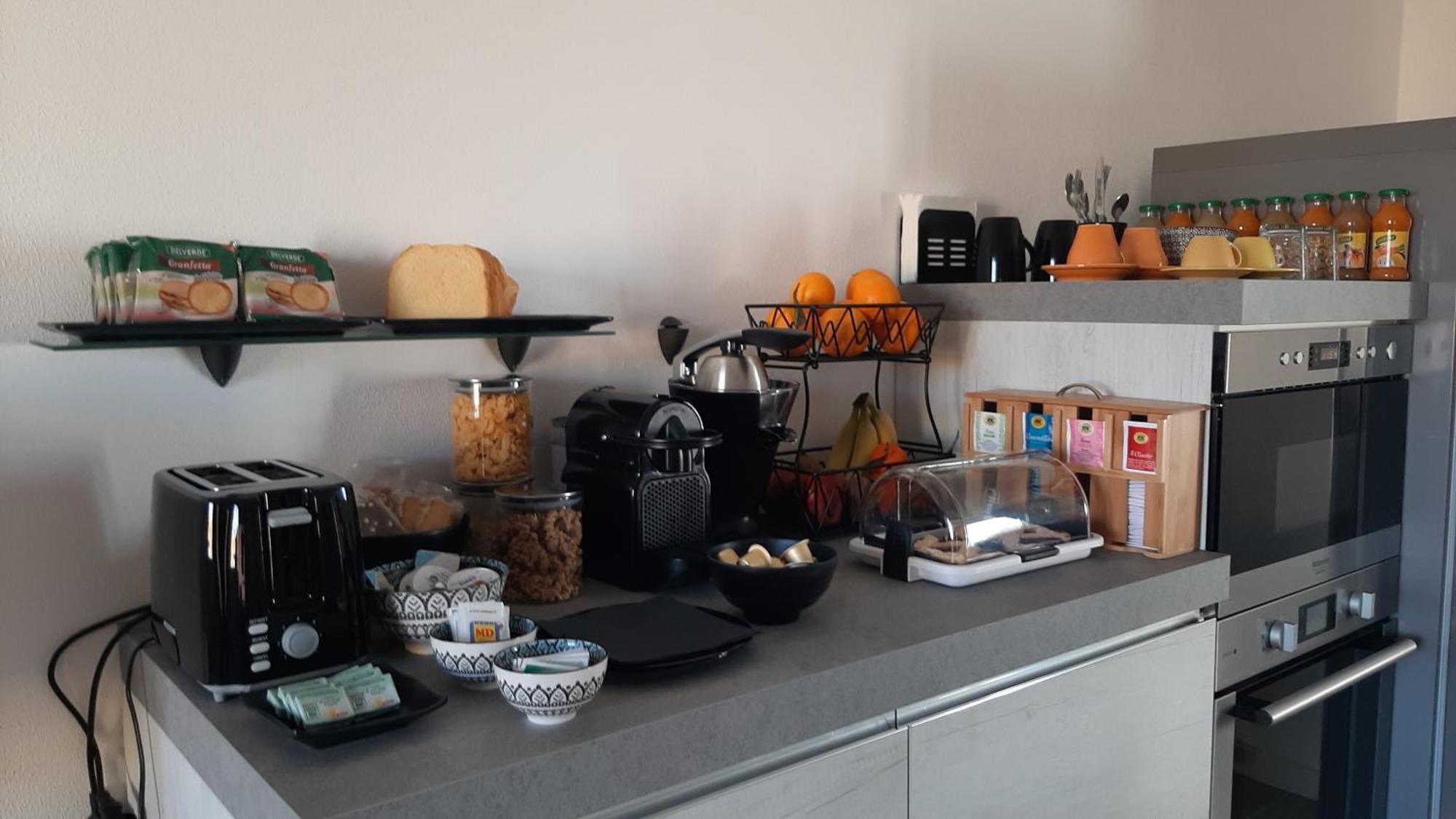 Casa Rosy - Stanza Privata Con Bagno Esclusivo E Parcheggio Gratuito Appartement Porto Torres Buitenkant foto