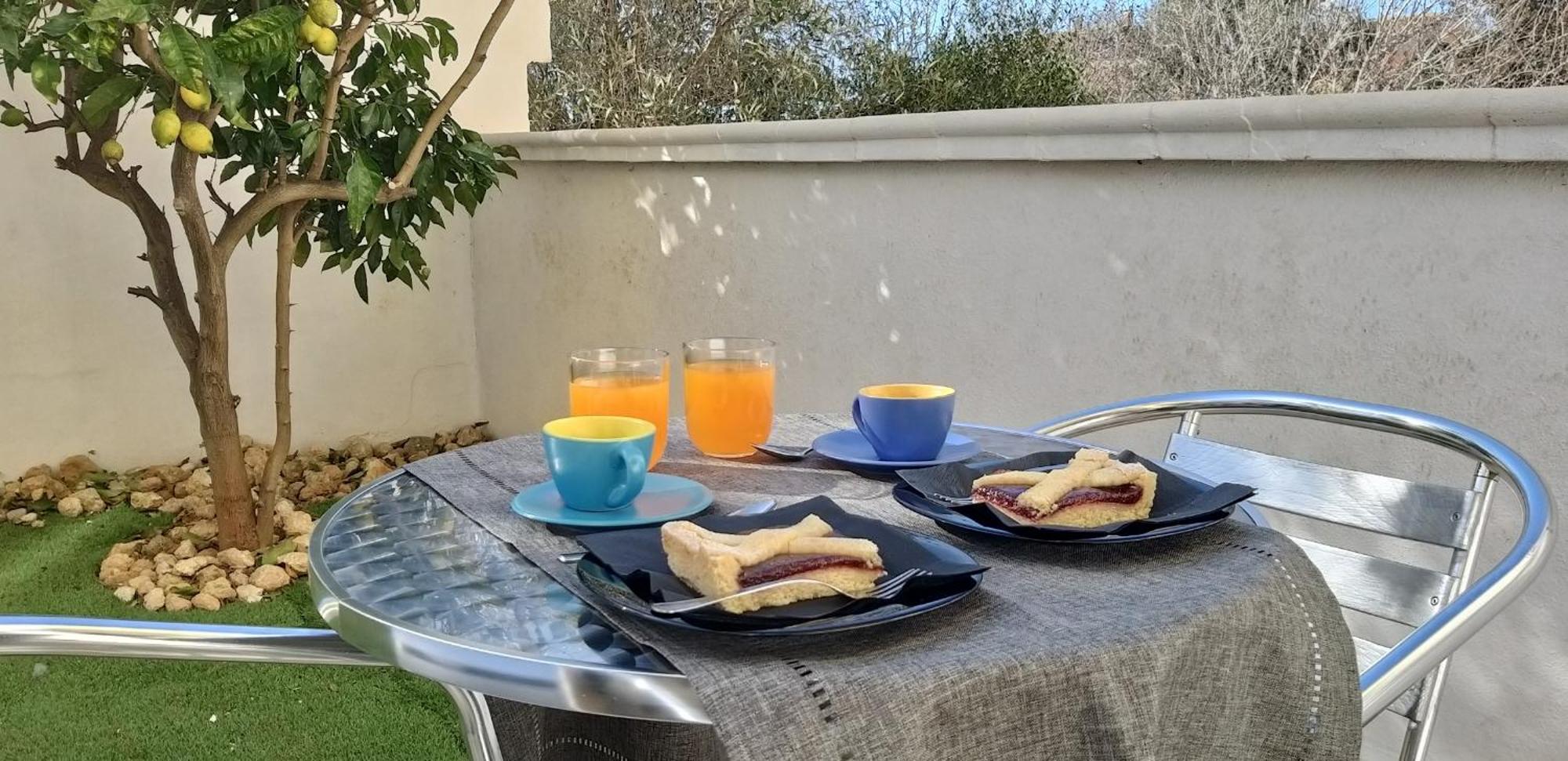 Casa Rosy - Stanza Privata Con Bagno Esclusivo E Parcheggio Gratuito Appartement Porto Torres Buitenkant foto