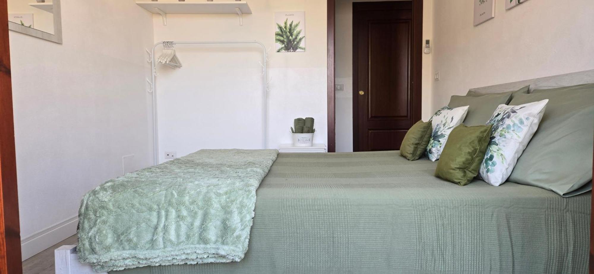 Casa Rosy - Stanza Privata Con Bagno Esclusivo E Parcheggio Gratuito Appartement Porto Torres Buitenkant foto
