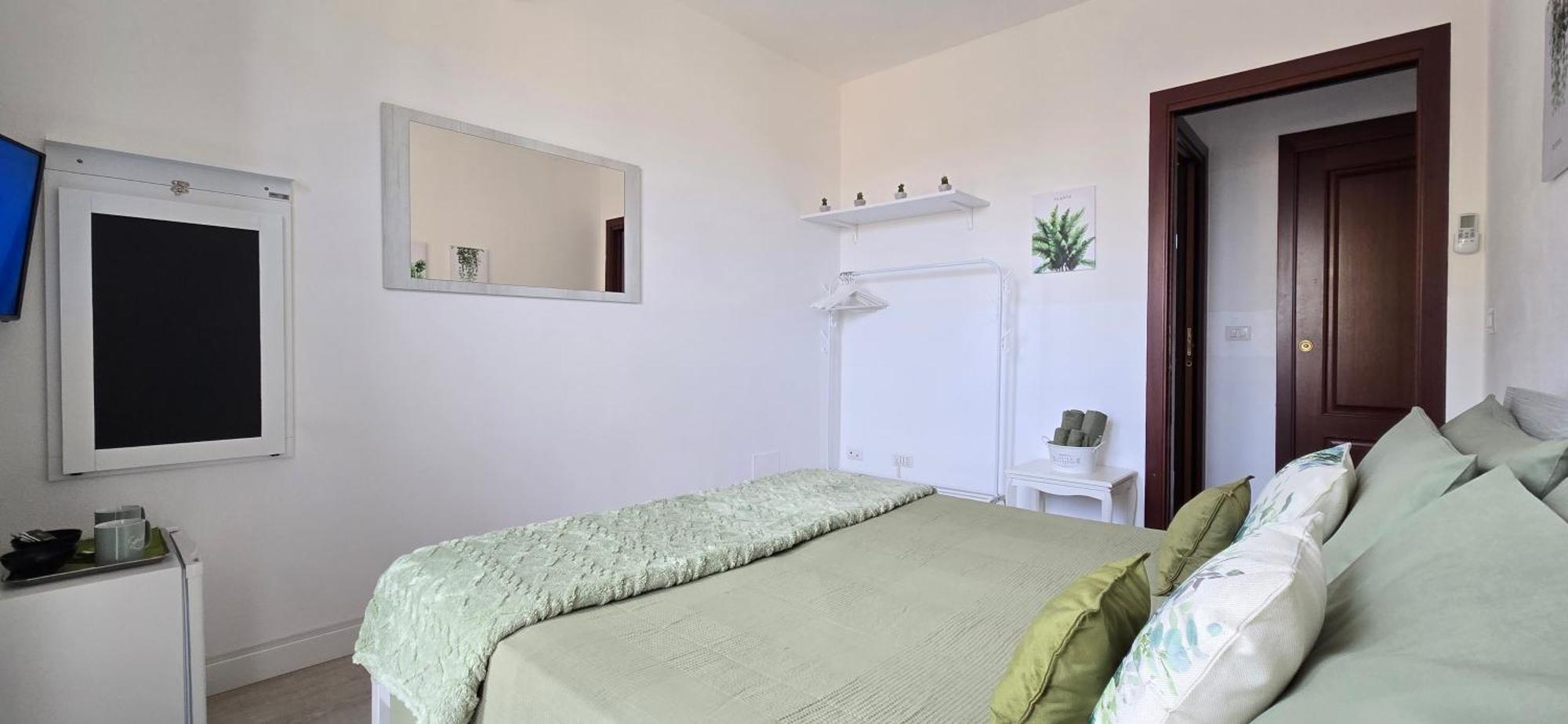 Casa Rosy - Stanza Privata Con Bagno Esclusivo E Parcheggio Gratuito Appartement Porto Torres Buitenkant foto